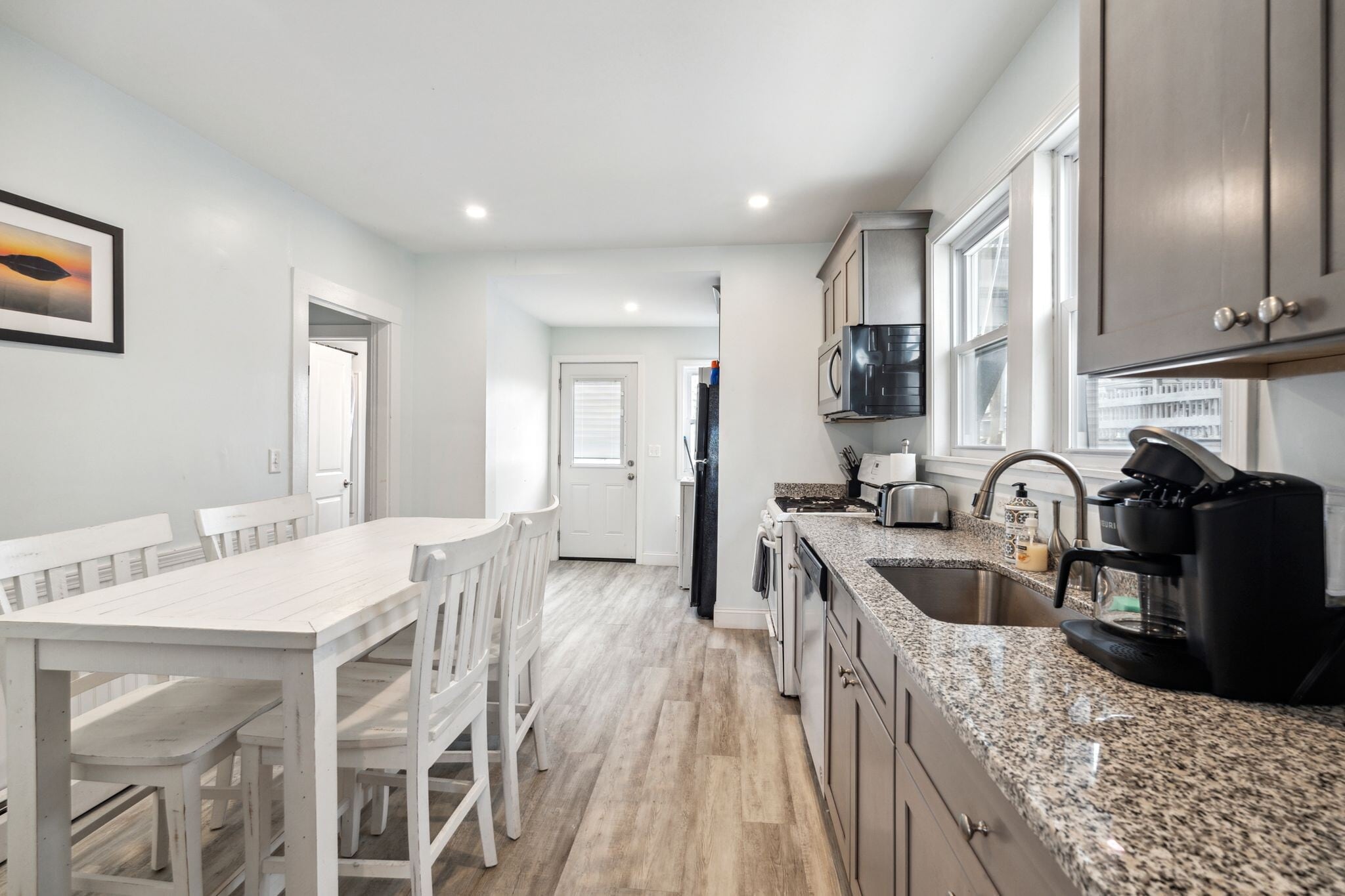 Kitchen - 61 Ocean Blvd