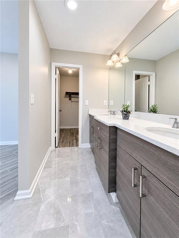 Building Photo - 3285 Rollingbrook Way