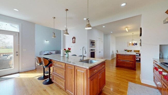 Building Photo - 331 Mary Belle Cir