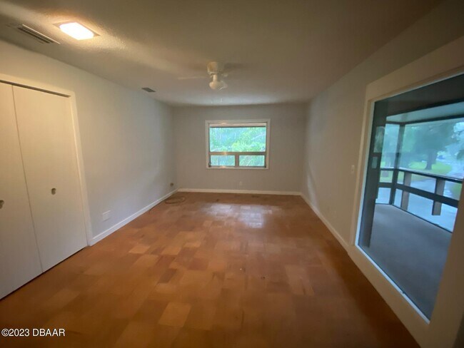 Building Photo - 1 Arrowhead Dr