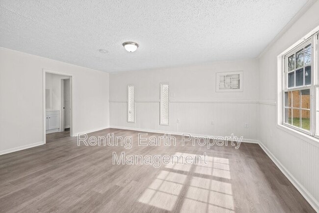 Building Photo - 207 Jemison St