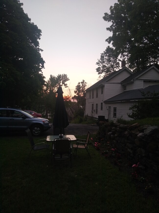 Great sunsets - 3267 Tibbits Ave