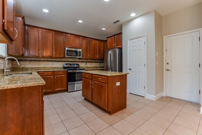 Building Photo - 1129 Aqua Ln