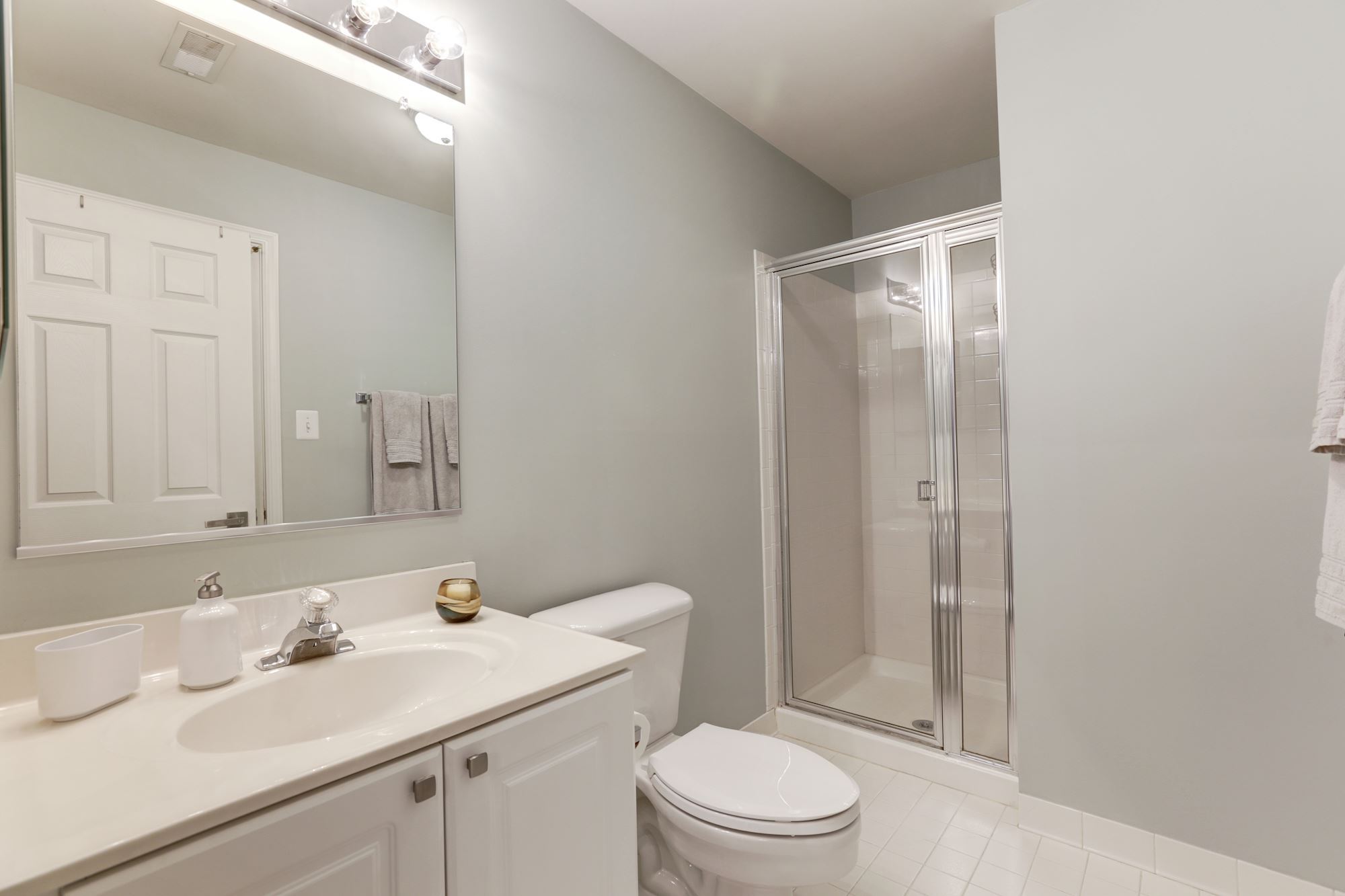 Building Photo - 5742 Governors Pond Cir