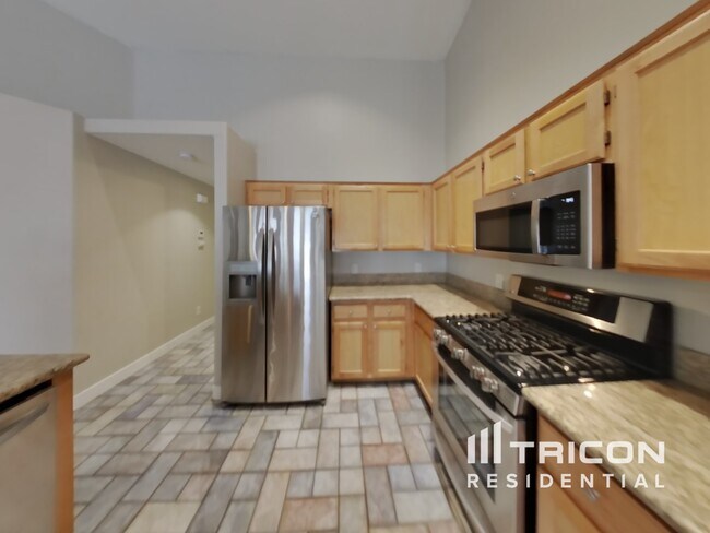 Building Photo - 6440 Sundown Heights Ave