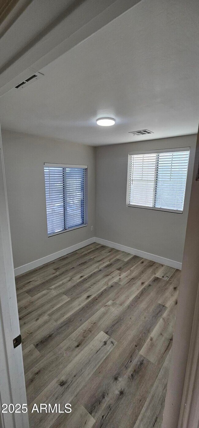 Building Photo - 34811 N 30th Dr