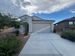 Building Photo - 13384 E Knipe Pl