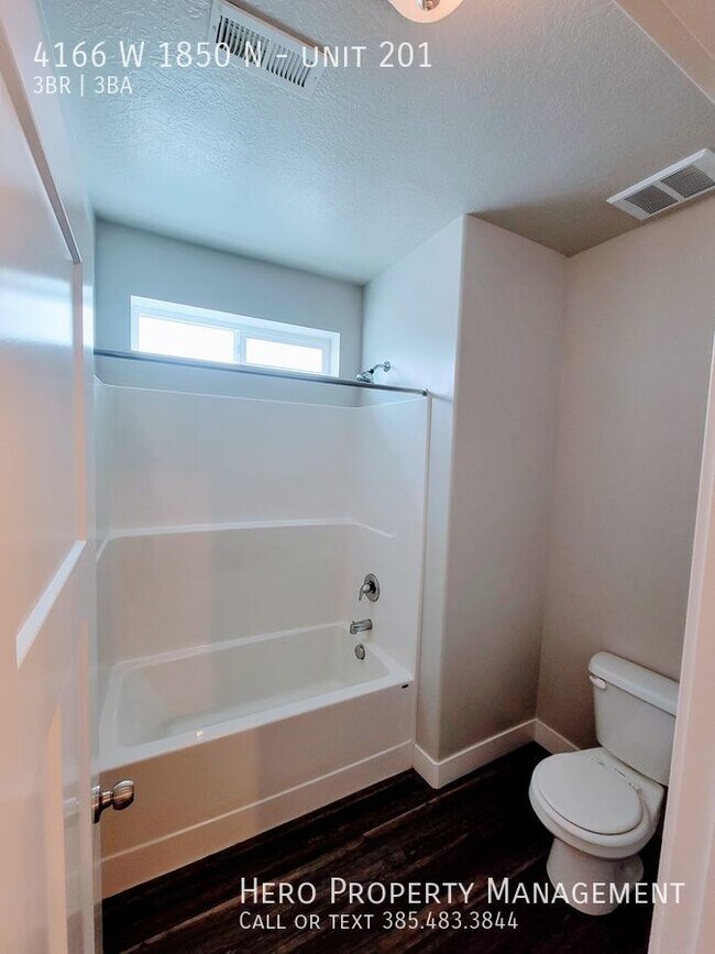 Building Photo - 4166 W 1850 N