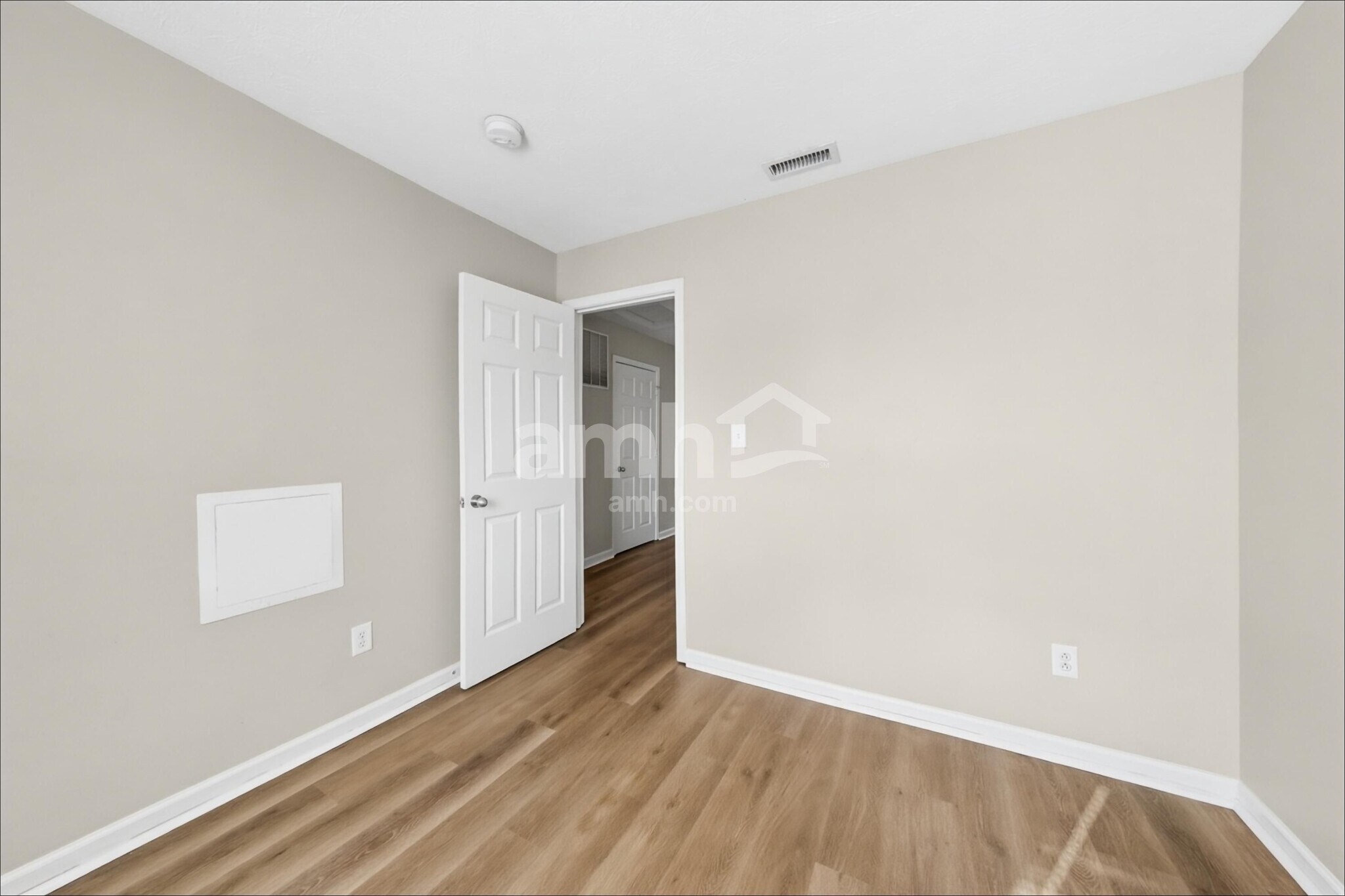Building Photo - 4039 Tahoe Dr