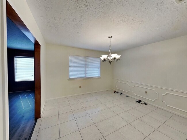 Building Photo - 18715 Faustina Way