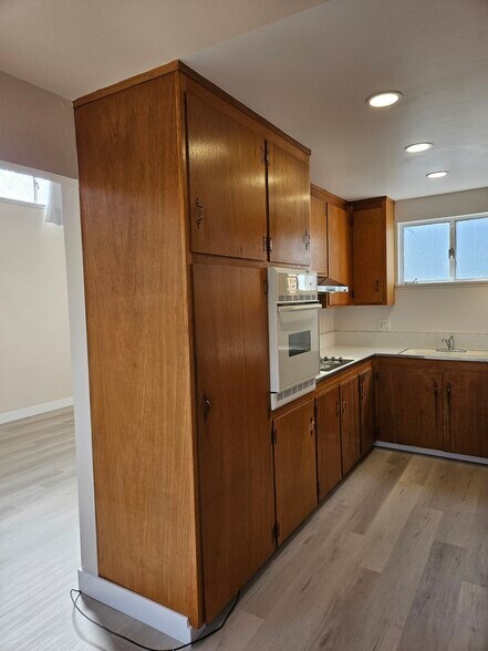 Building Photo - 1312 Solano Ave