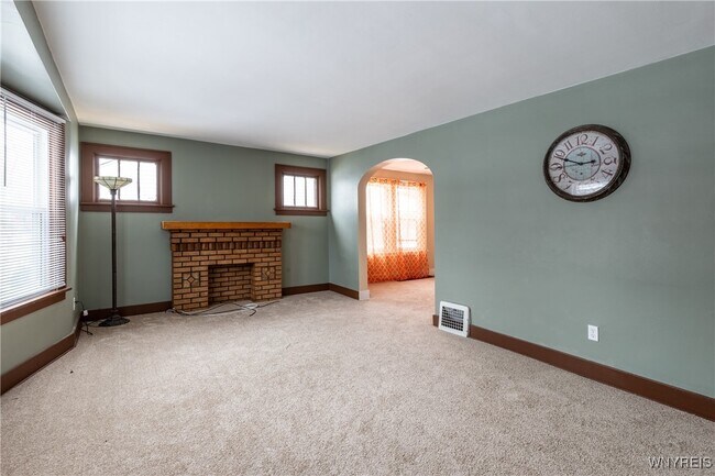 Building Photo - 189 Hamilton Dr