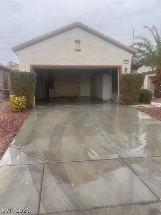 Building Photo - 2453 Erastus Dr