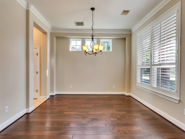Building Photo - 5342 Tyler Park Ln
