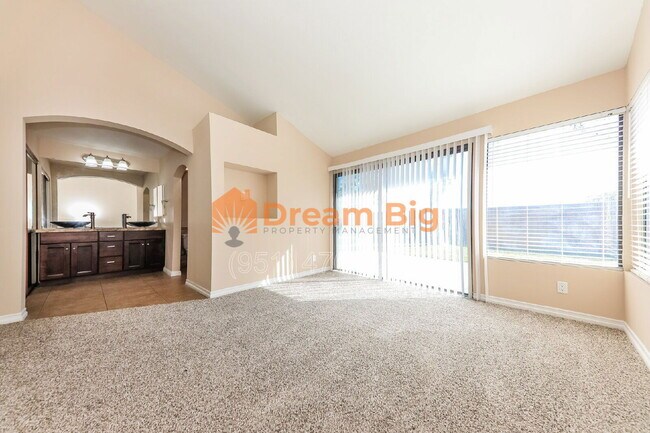 Building Photo - 8276 Yearling Way