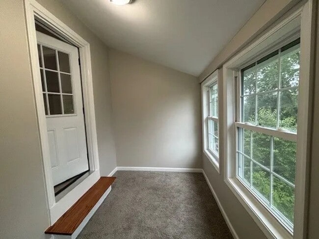 Building Photo - Charming 3-Bedroom Single-Family Home – Ne...