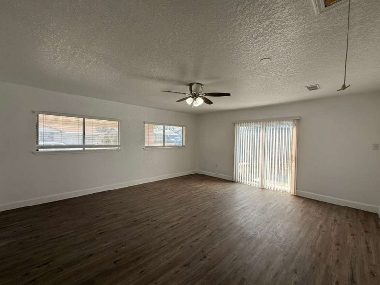 Building Photo - 9419 Gold Dust St