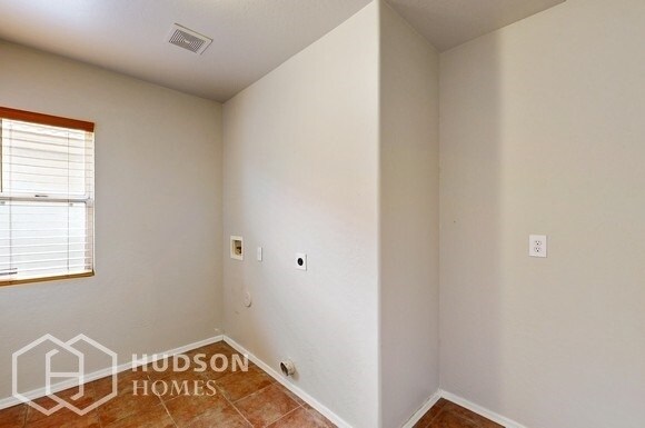 Building Photo - NOW AVAILABLE! - 12541 W Bloomfield Rd, El...