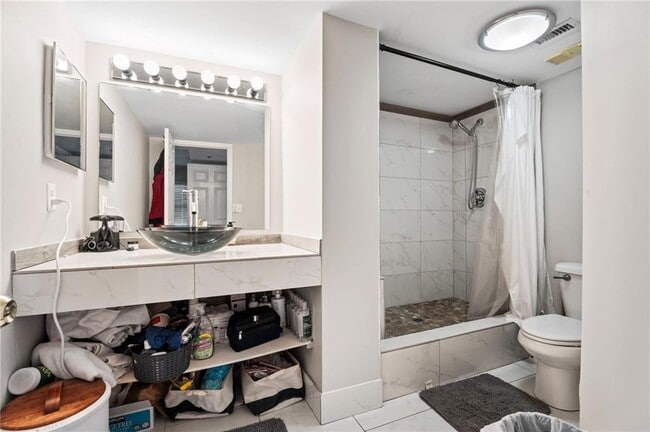 Building Photo - 795 Hammond Dr