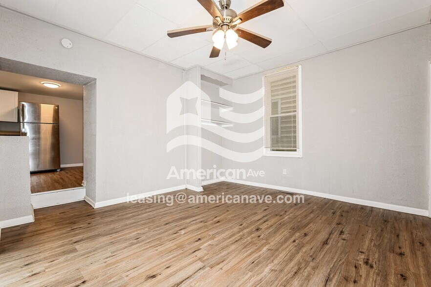 Building Photo - 1623 Lynn Ave