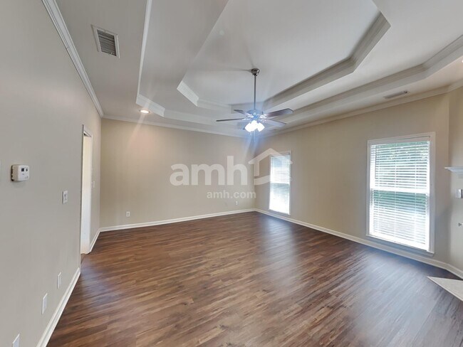Building Photo - 7270 Wyngate Dr