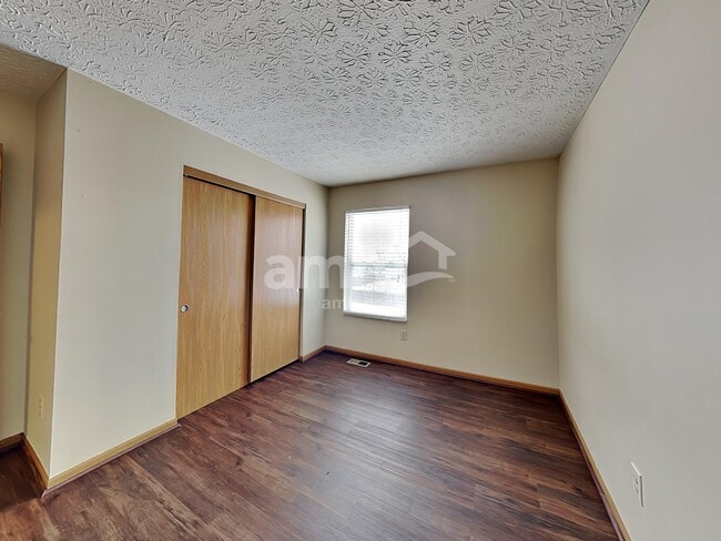 Building Photo - 514 Hannifin Dr