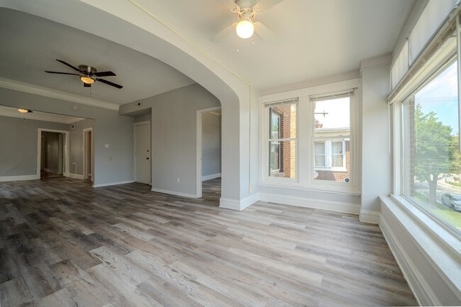 Building Photo - 7916 S Throop St