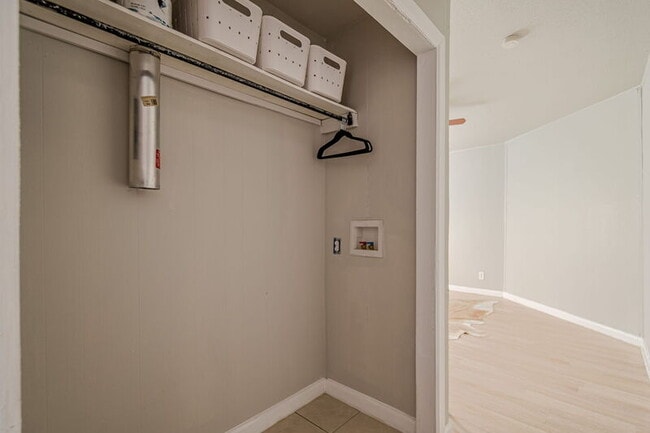 Building Photo - 2323 Arbor Pl