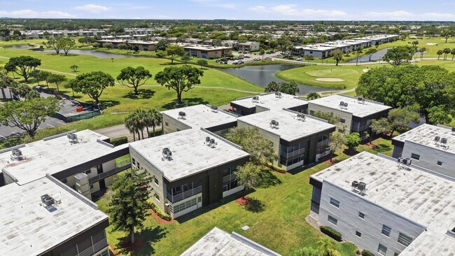 Building Photo - 729 Normandy Trail