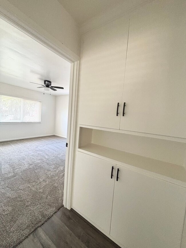 Building Photo - Beautiful 3 Bedroom on the Southside!