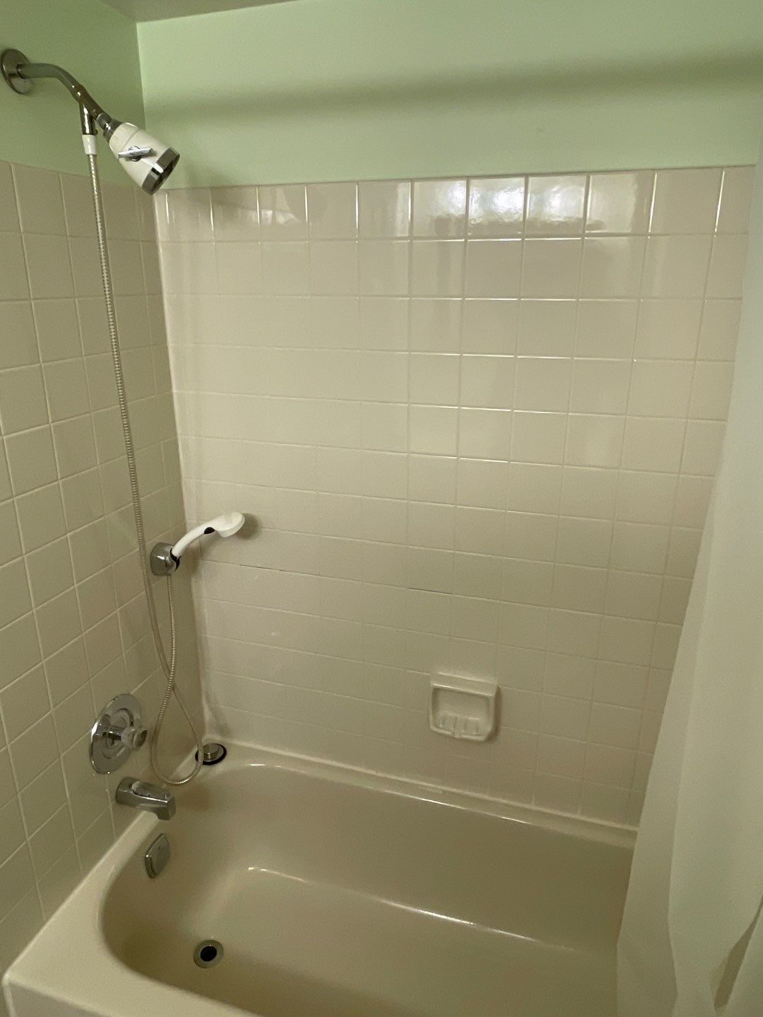 Guest Full Bath - 9541 James St