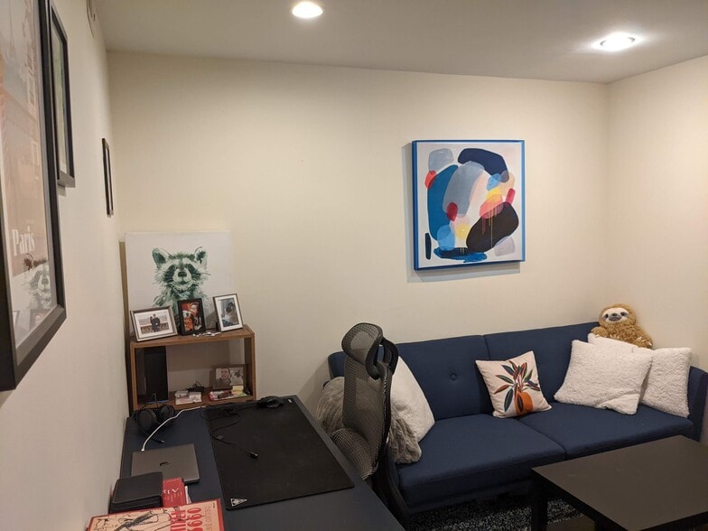 Home Office or Livingroom - 109 S 22nd St