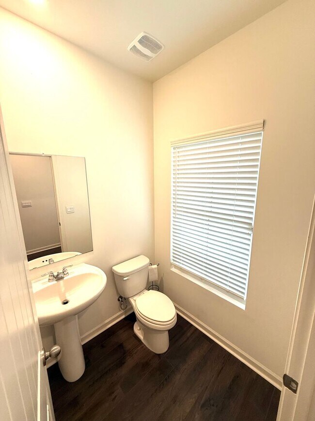 Building Photo - ** 4 Bed 2.5 Bath located in Pike Road ** Call 334-366-9198 to schedule a self-tour