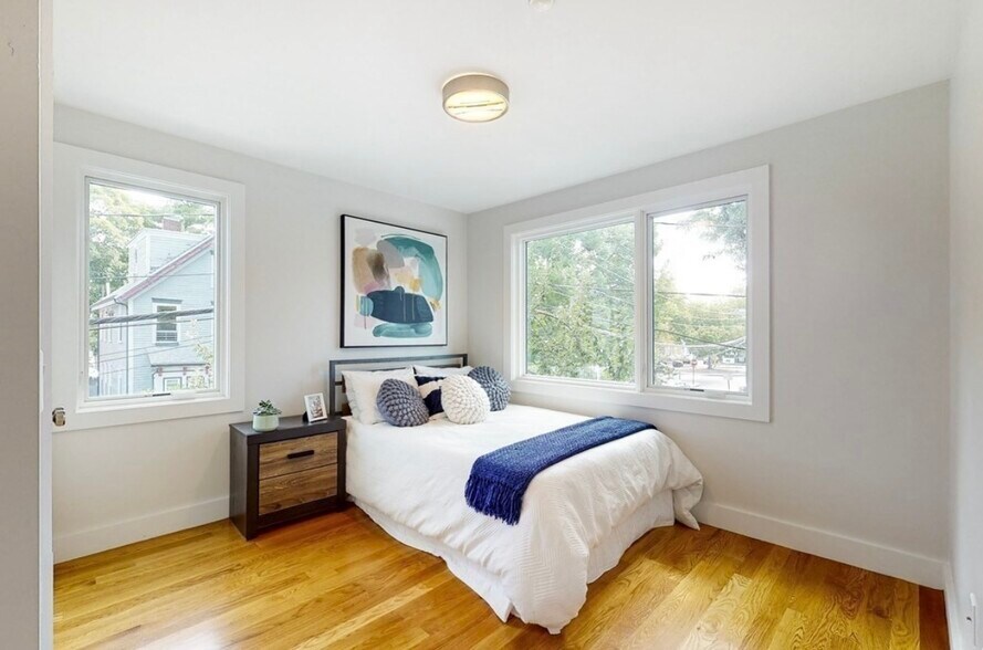second bedroom - 58 Lincoln St