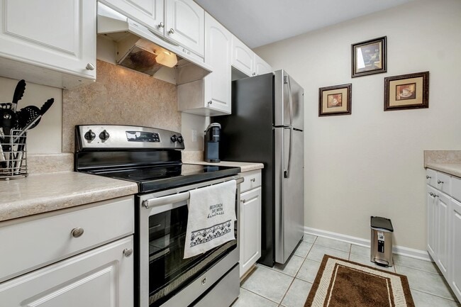 Building Photo - 119 Belmont Rd