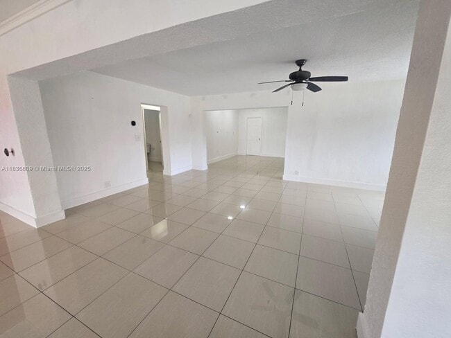 Building Photo - 25600 SW 157th Ave