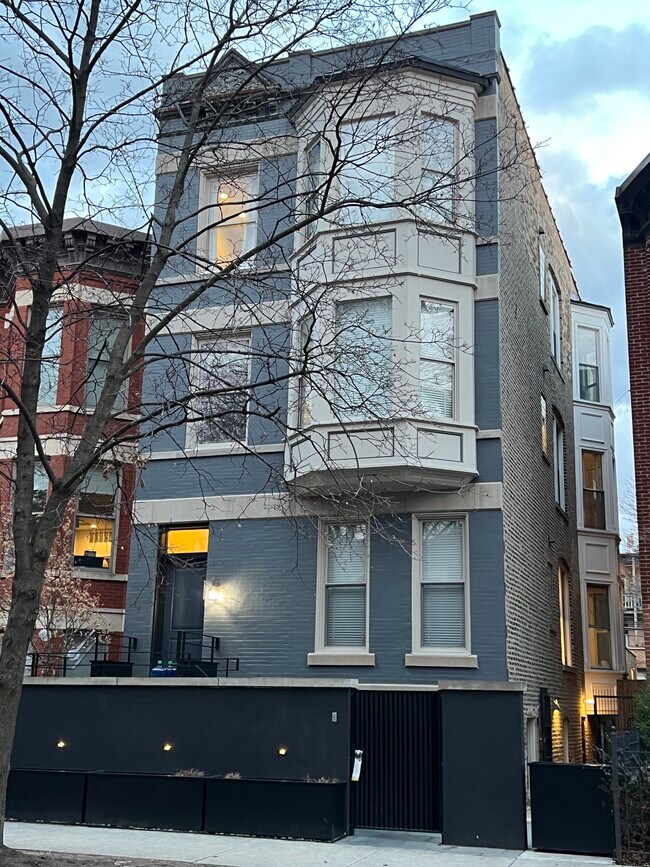 Primary Photo - 2111 N Dayton St