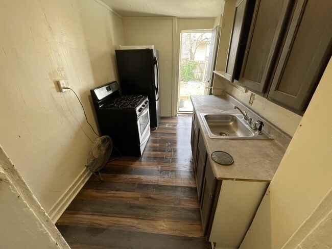 Building Photo - 229 Franklin Way