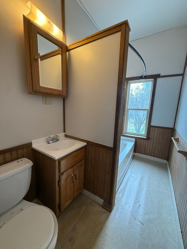 Building Photo - 227-229 S Washington