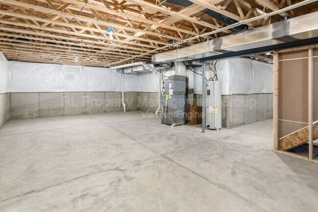 Building Photo - 3306 Lauren Fields Dr S
