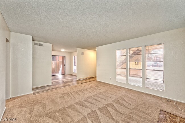 Building Photo - 781 Palo Verde Cir