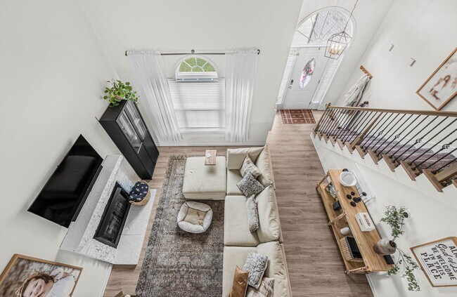 Building Photo - Pet Friendly Four Bedroom!