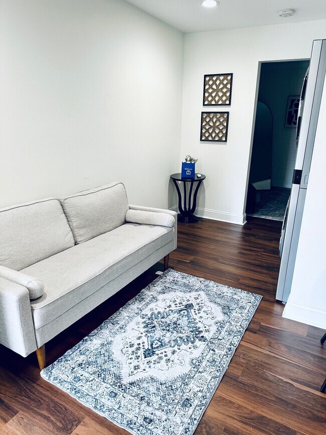 Building Photo - 86 Crest Ln