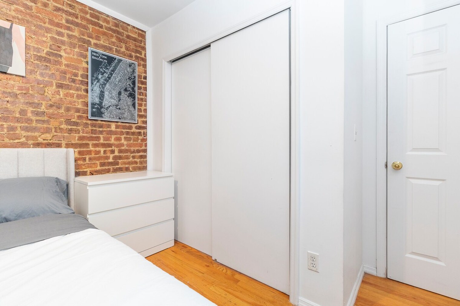 Building Photo - 1415-1423 Lexington Avenue-SI ID1032075P