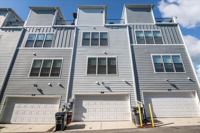 Building Photo - 18 Shiplock Row