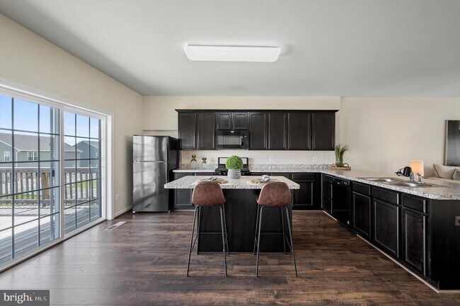 Building Photo - 203 Starry Way Dr