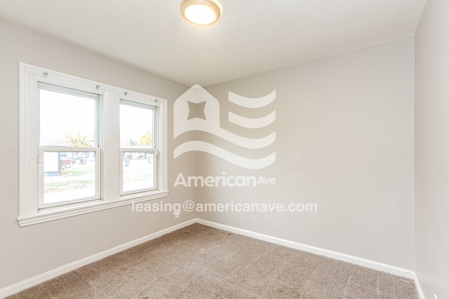 Building Photo - 3458 Orchard Ave