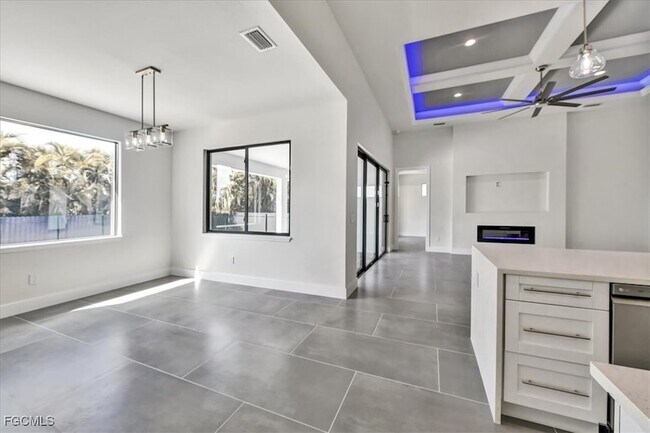 Building Photo - 2602 SW 27th St