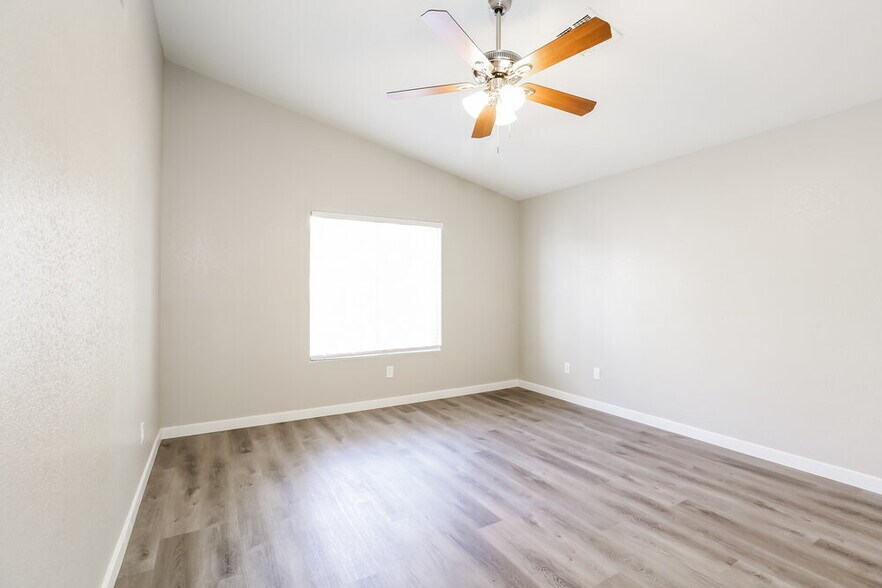 Building Photo - 3565 Scottsbluff St