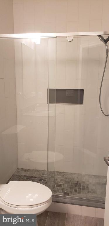 Building Photo - 1103 Morse St NE